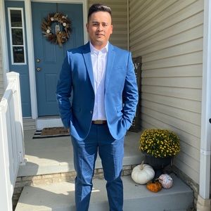 Meet your Posher, Javier